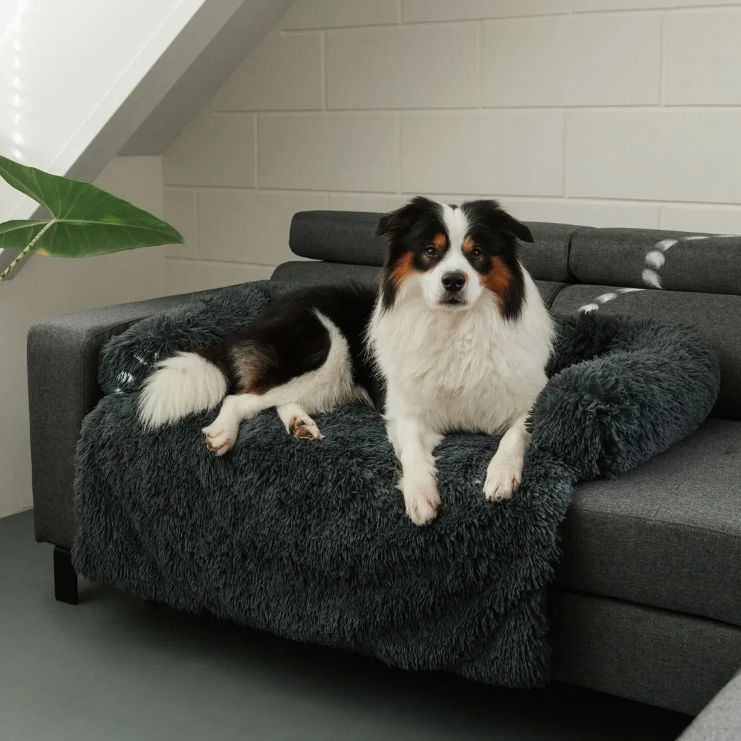 MrFluffyFriend™ - Fluffy sofatrekk for hunder og katter